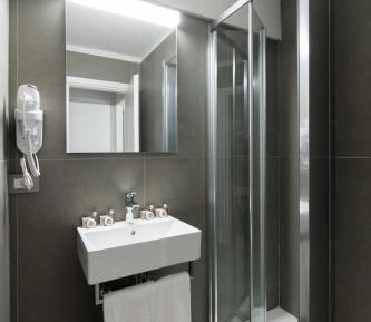 Standard Triple Studio