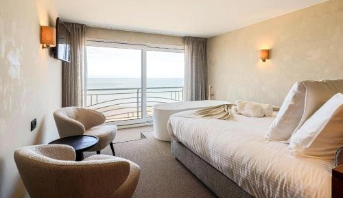 Junior Suite with Sea View - Pet Free Room