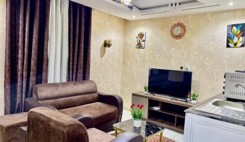 One-Bedroom Apartment with Balcony