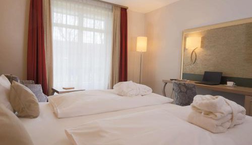 Comfort Room with Balcony or Terrace
