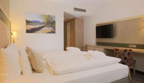 Classic Room with Air Conditioning