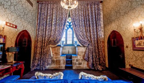 The Cadwallader Suite