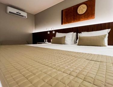 Superior King Suite