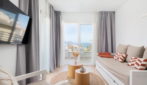 One-Bedroom Premium Apartment with Ocean View