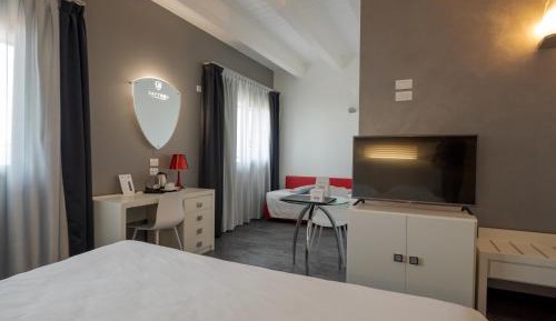 Junior Suite (3 Adults)