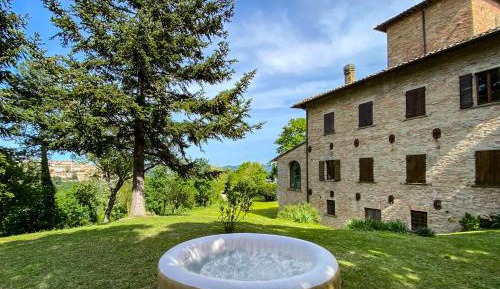 Villa with Garden View