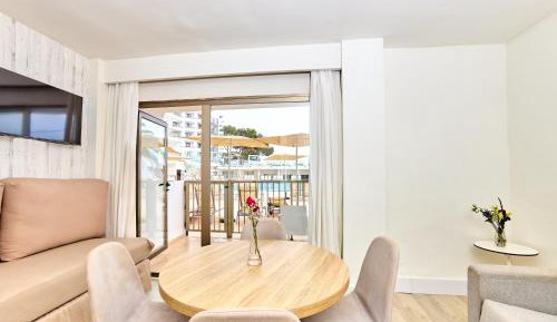Apartment Triple