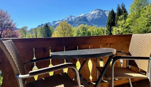 Apartment 1 with Mountain View