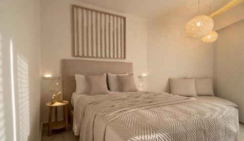 Superior Double Room with Side Sea and Pool View 