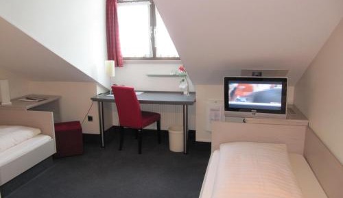 Junior Twin Room