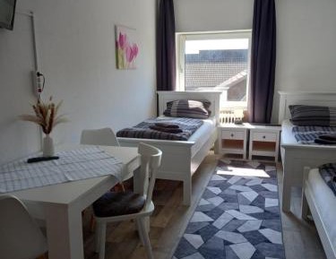 Triple Room with 3 single beds