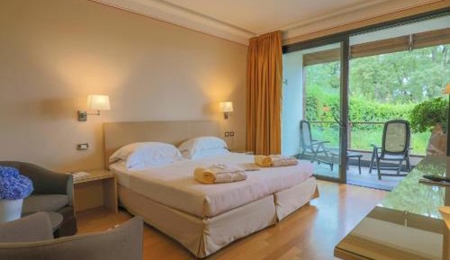 Suite with Spa Access