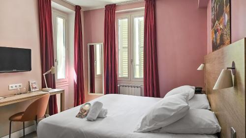 Superior Double Room with Sauna Access