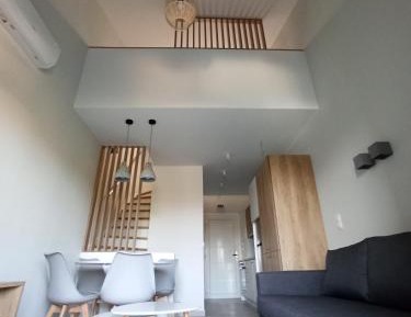 Studio - Split Level