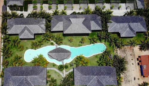 One-Bedroom Apartment with Pool View