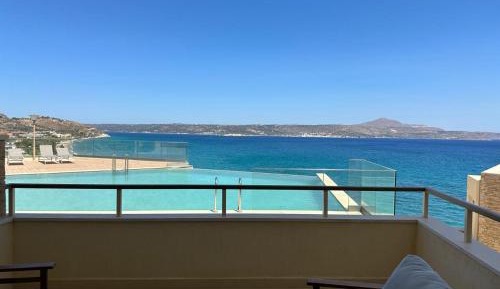 Two-Bedroom Deluxe Apartment with Ocean View