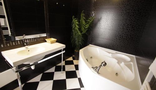 King Suite with Sofa Bed