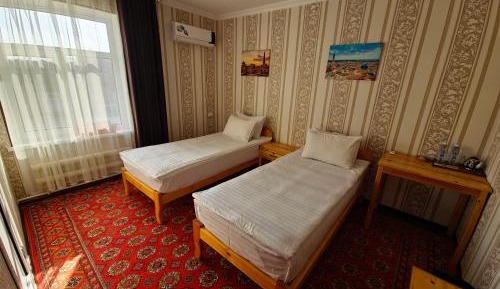 Double or Twin Room with Shower
