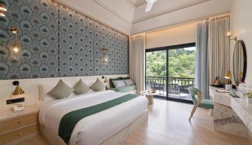 Double Room with Mountain View