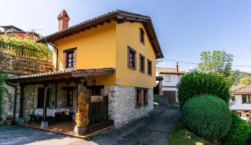 Three-Bedroom Superior Apartment