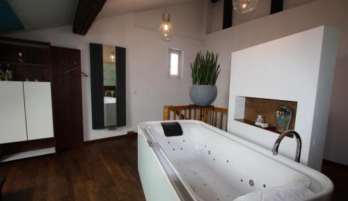 Water Suite