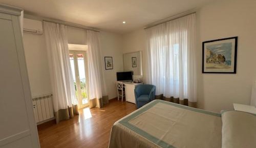 Double Room with Balcony and Sea View