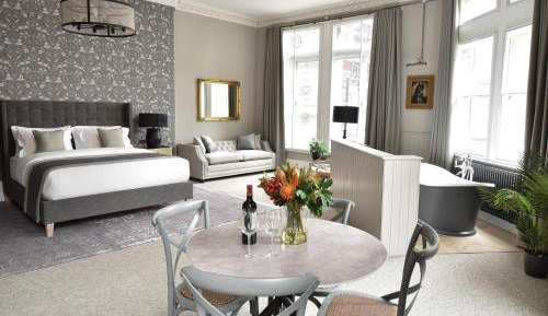 Standard Suite
