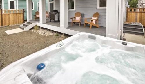 Three-Bedroom Holiday Home 