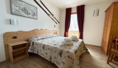 Superior Double or Twin Room with Mountain View