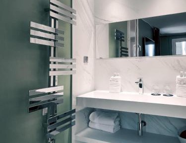 Junior Suite with Sauna Access