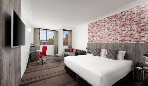 Deluxe King Room