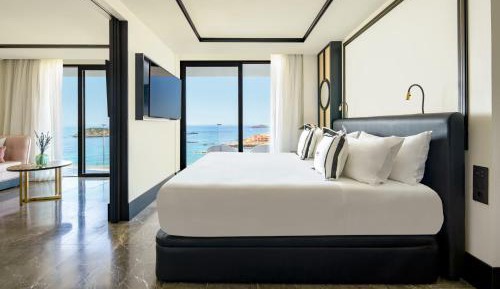 Suite with Sea View
