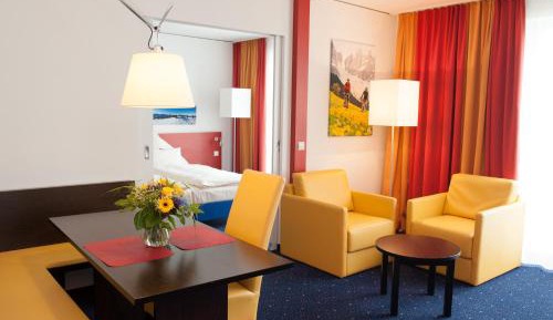 2-Room-Suite	