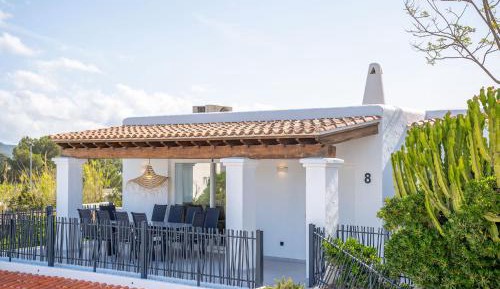 Four-Bedroom Apartment - Refurbished