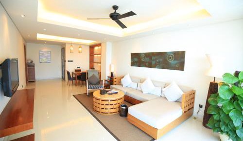 One-Bedroom Superior Suite with Ocean View