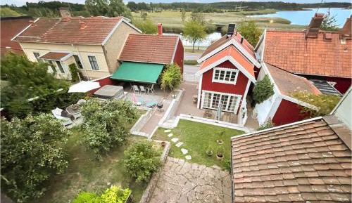 One-Bedroom Holiday Home