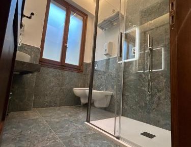 Superior King Suite