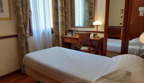 Compact Room