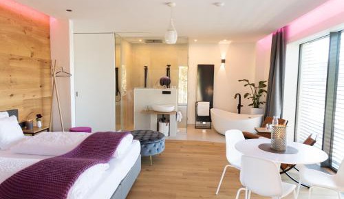 Studio with detached tub and terrace