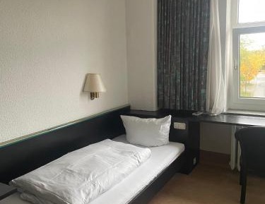 Budget Single Room