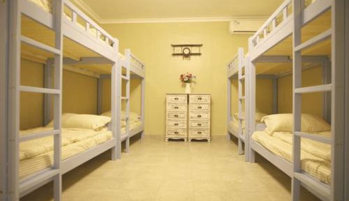 Quadruple Room with Shared Bathroom