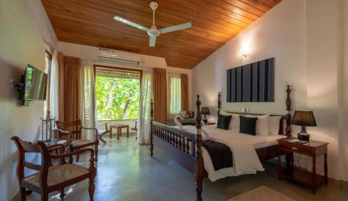 Double Room with Lake View