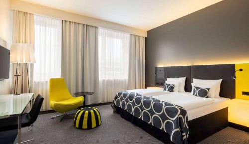 Deluxe King Suite