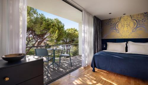 Superior Double Room with Balcony