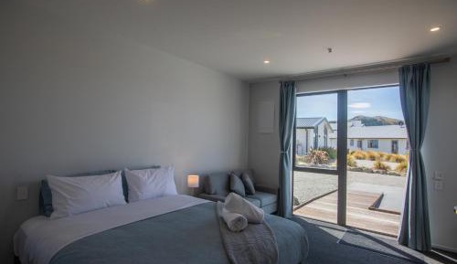 One-Bedroom Studio
