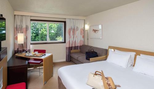 Executive Double Room with Sofa Bed