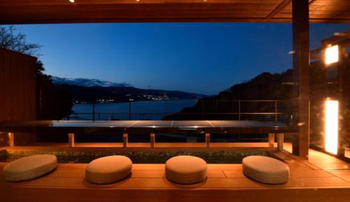 Hollywood Twin Room with Open-Air Bath - Non-Smoking