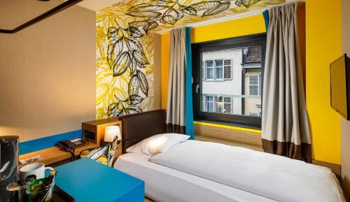 Standard Single Room ( small)