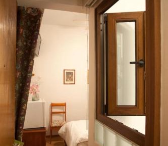 Small Single Room