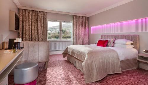 Signature Suite